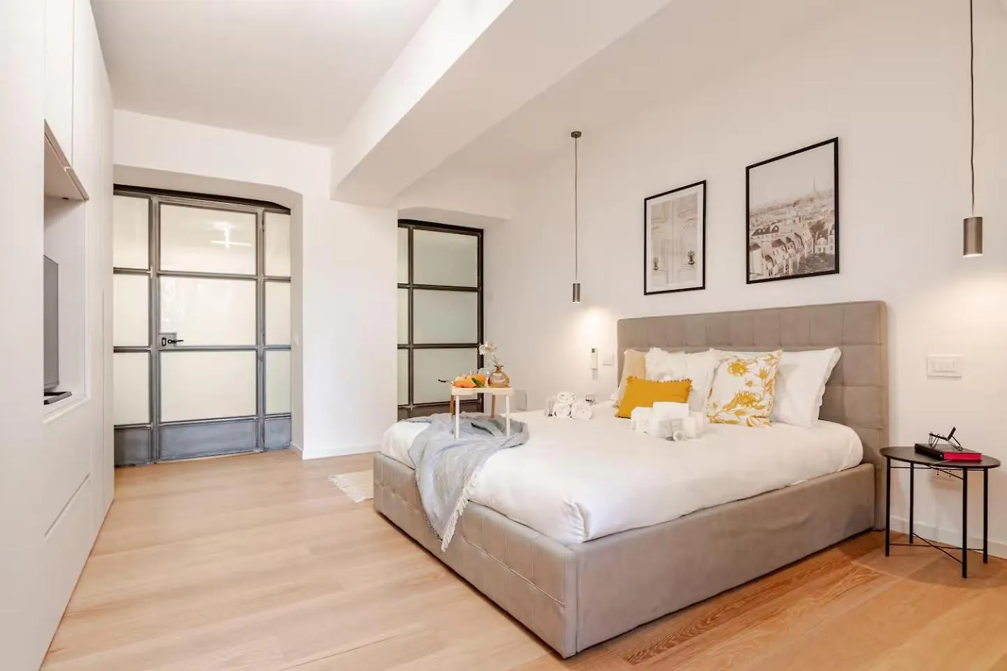 Citylife Apartment Near Thermal Baths And Stylish Xl Living Room Italy