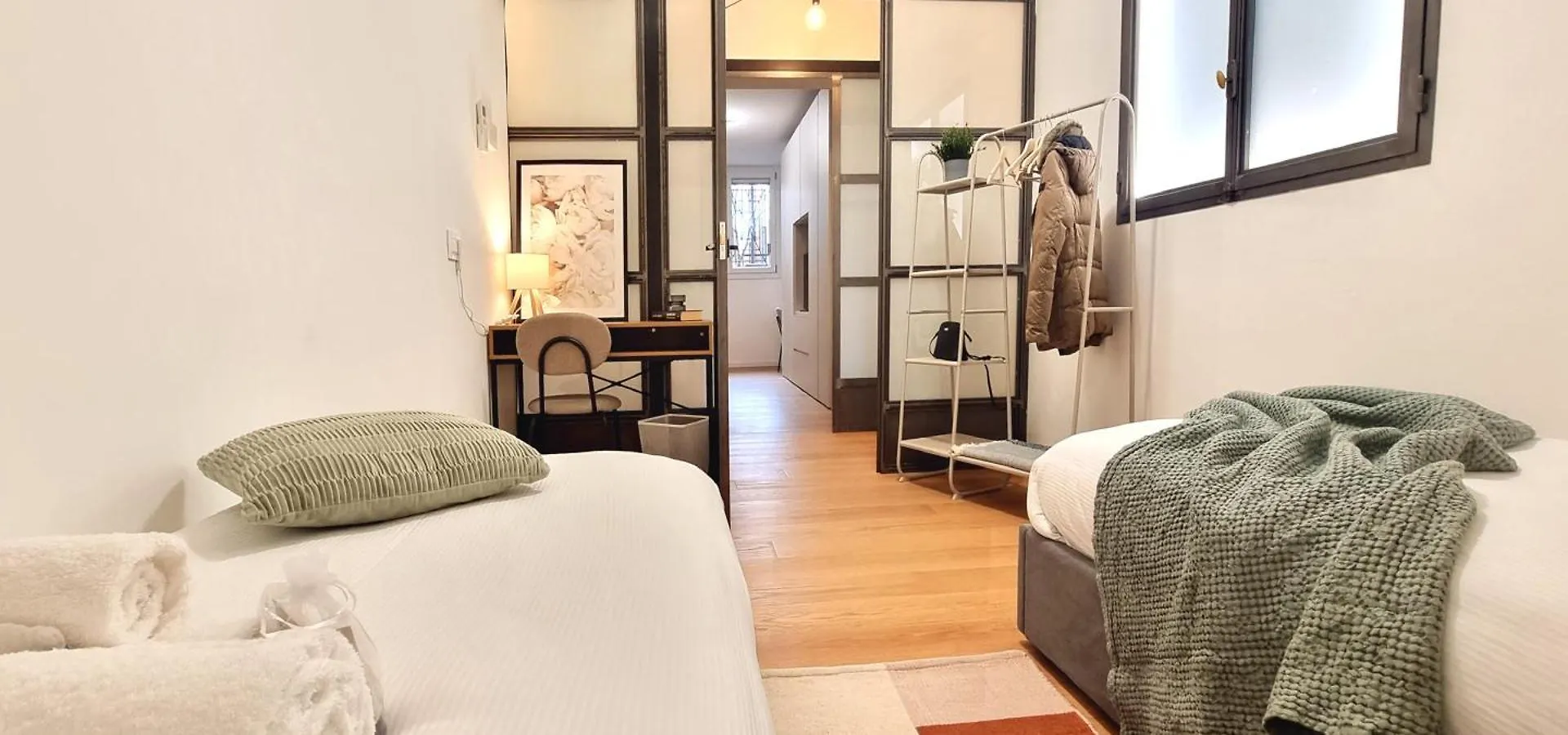 Citylife Apartment Near Thermal Baths And Stylish Xl Living Room