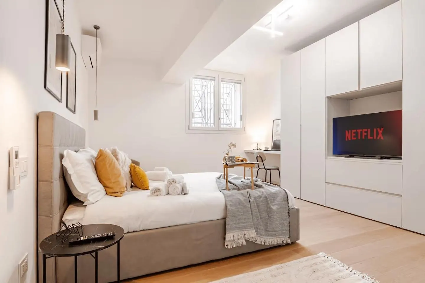 Citylife Apartment Near Thermal Baths And Stylish Xl Living Room